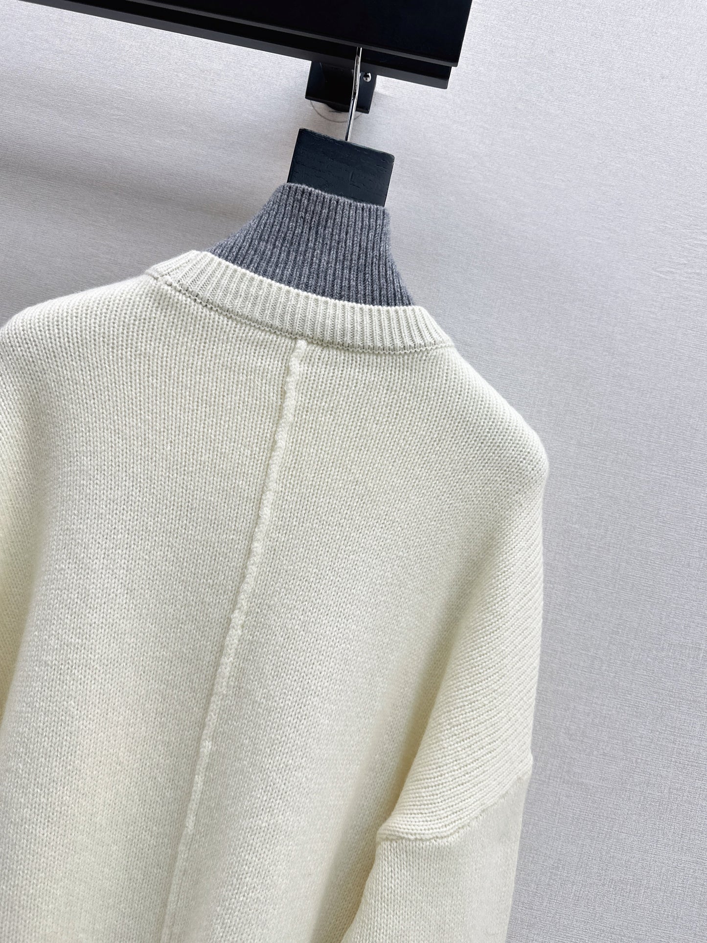 Brun NEW 2in1 contract sweater