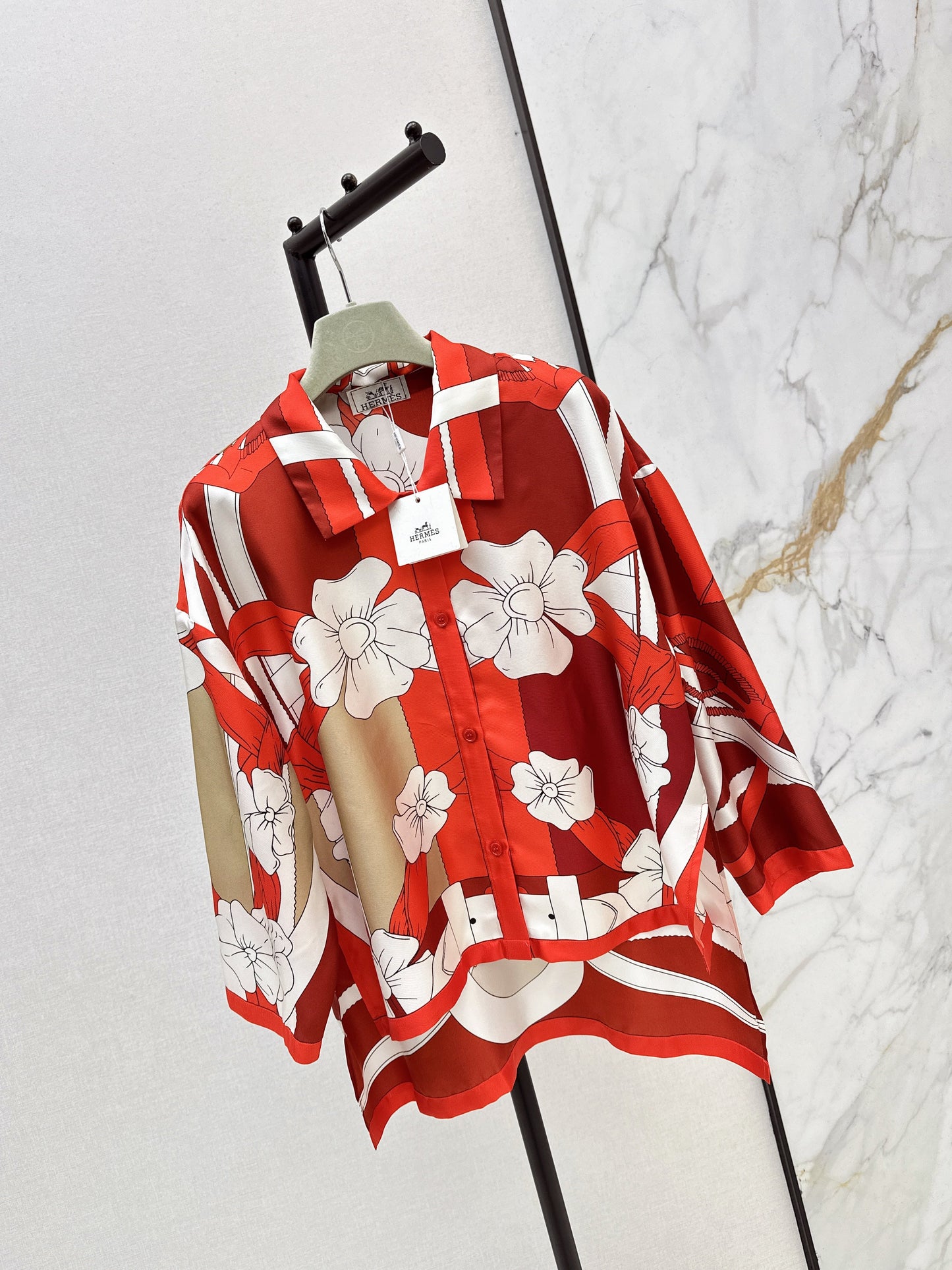 Herm NEW printed silk shirt