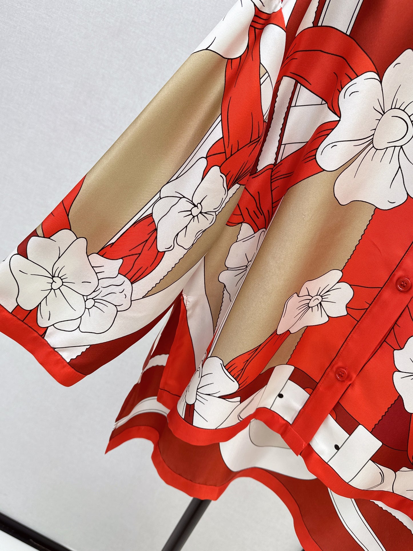 Herm NEW printed silk shirt