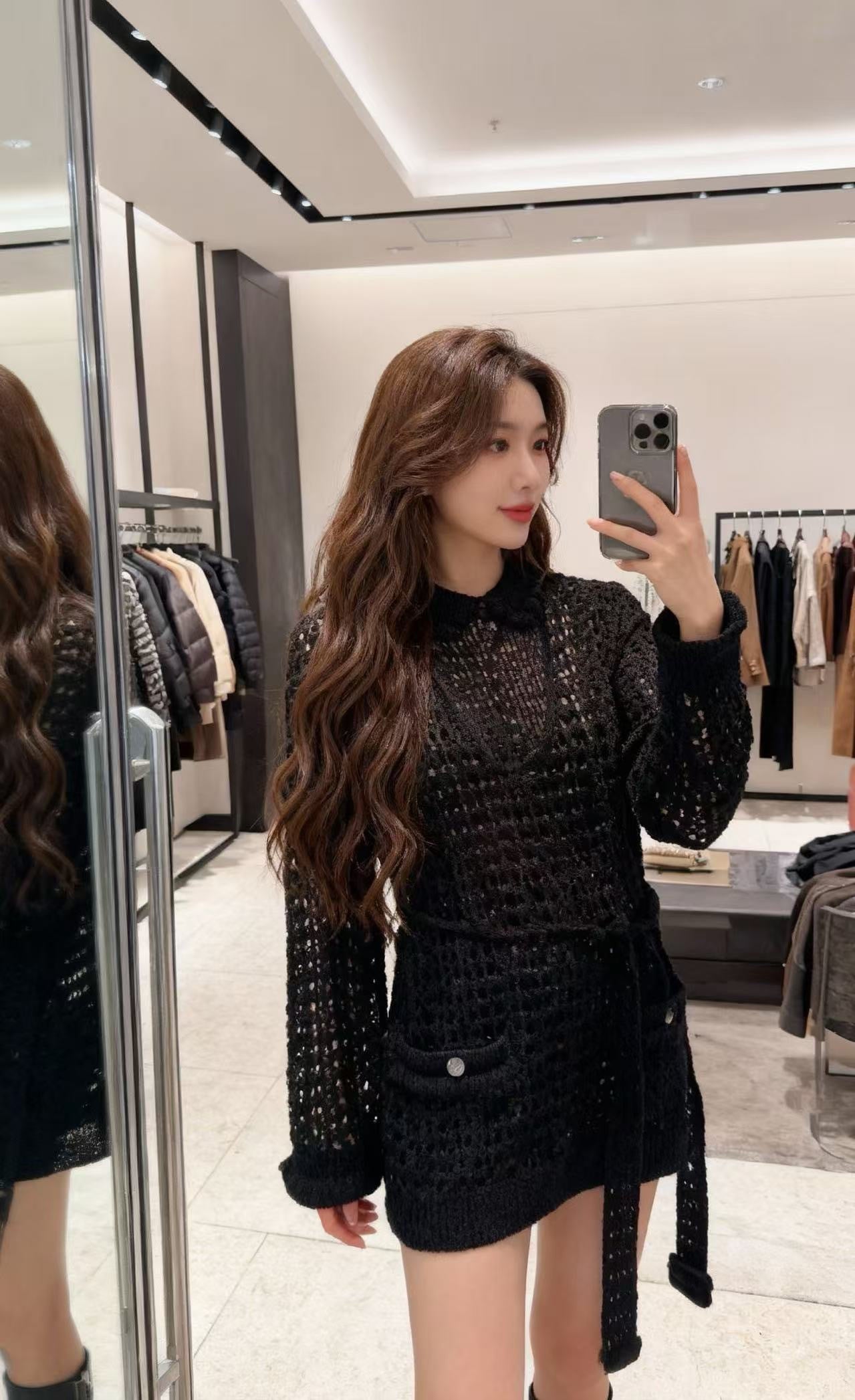 Chan NEW hollow knitwear