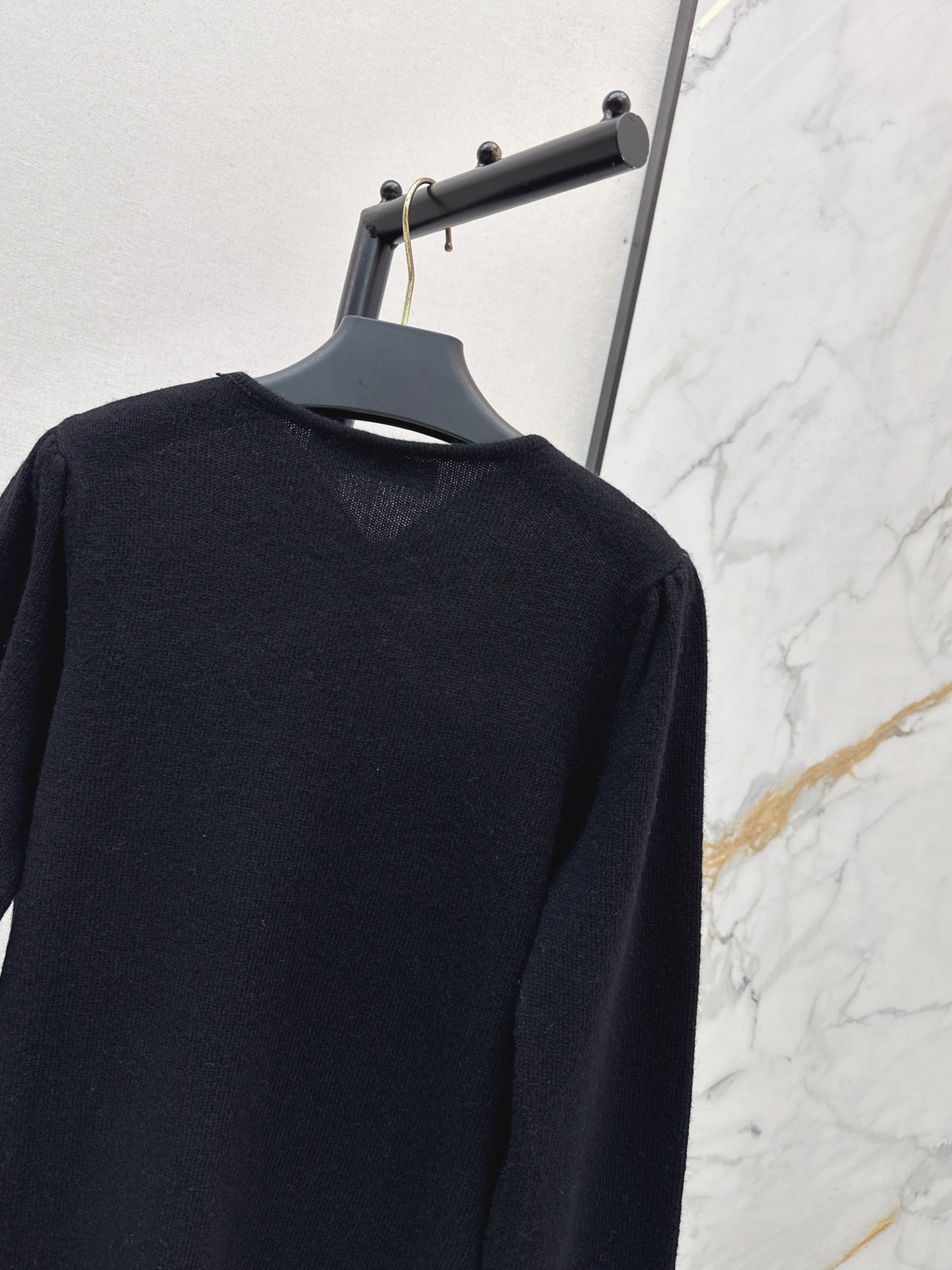 Valen NEW bow sweater