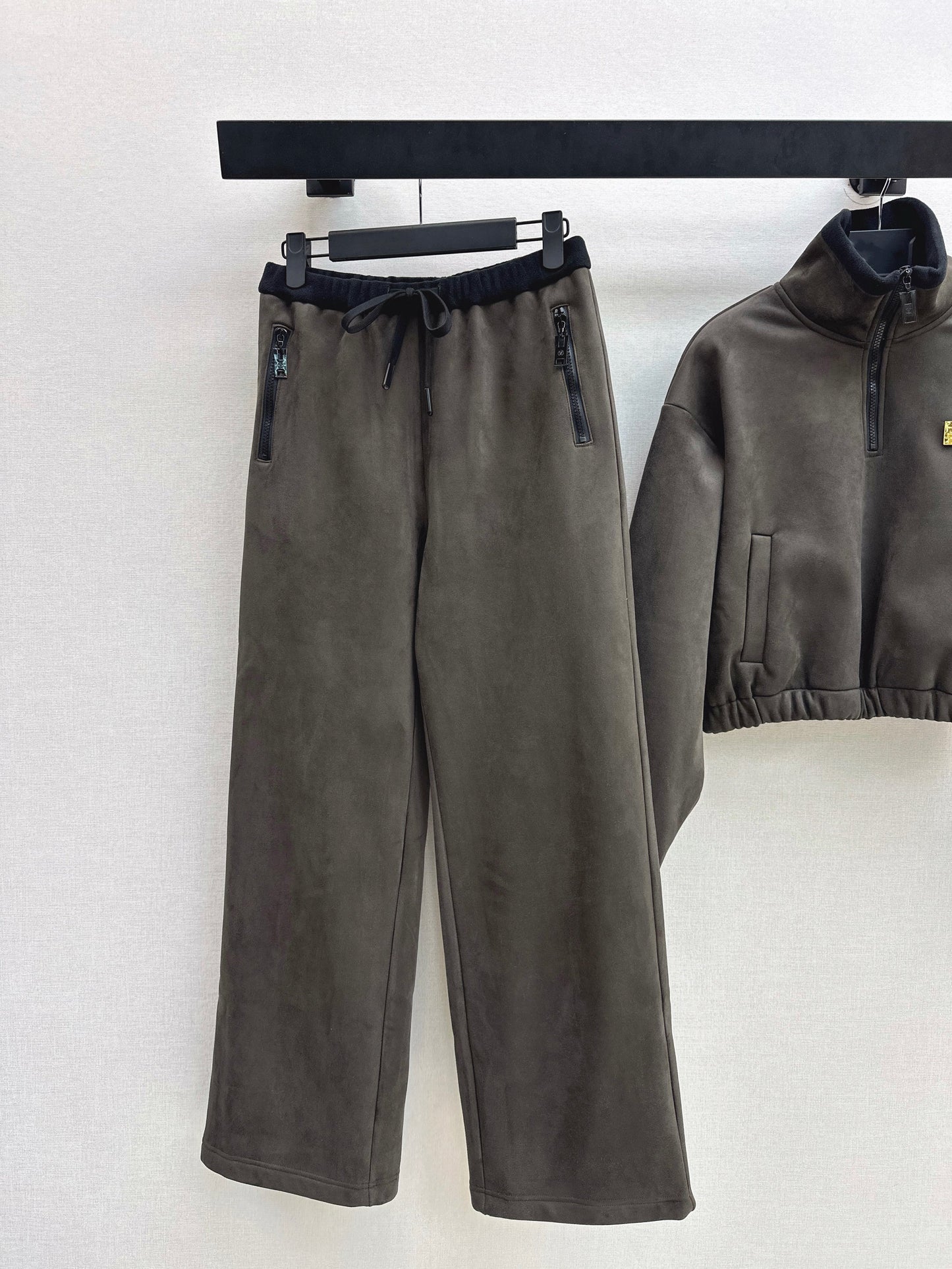 Louis NEW causal sweatsuit