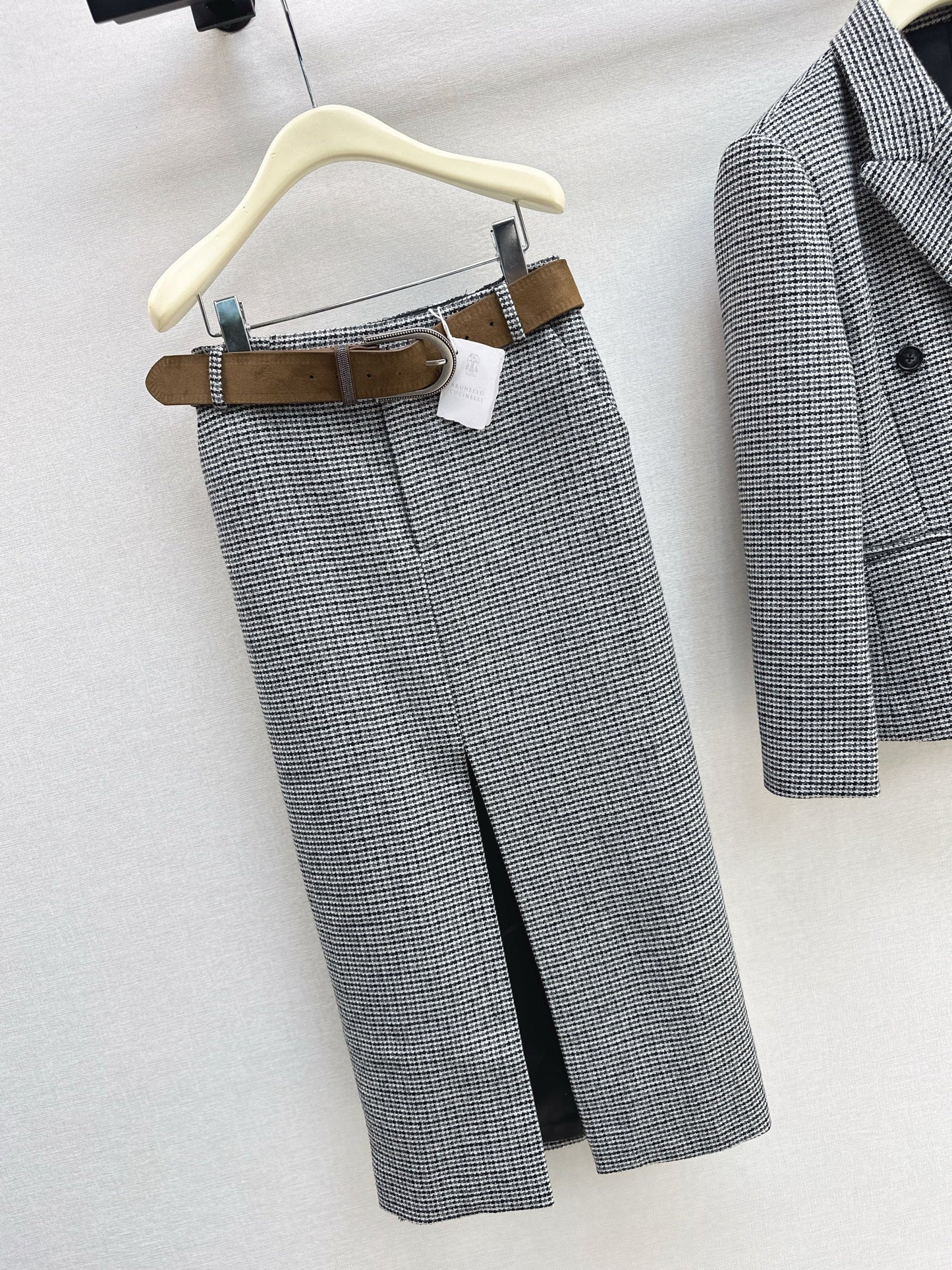 Brun' NEW houndstooth skirts