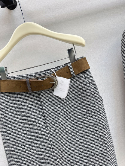 Brun' NEW houndstooth skirts