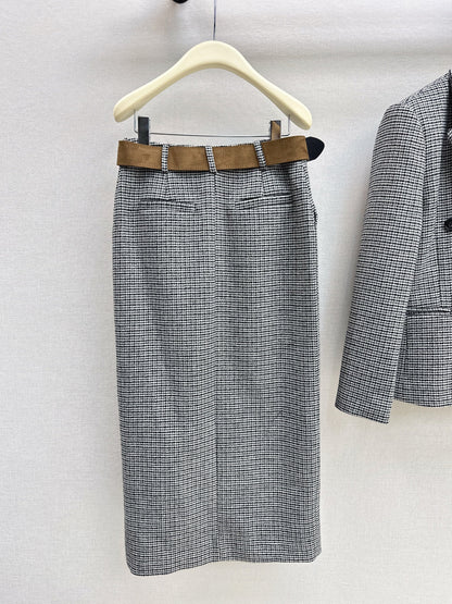 Brun' NEW houndstooth skirts