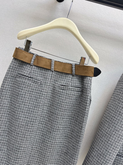 Brun' NEW houndstooth skirts