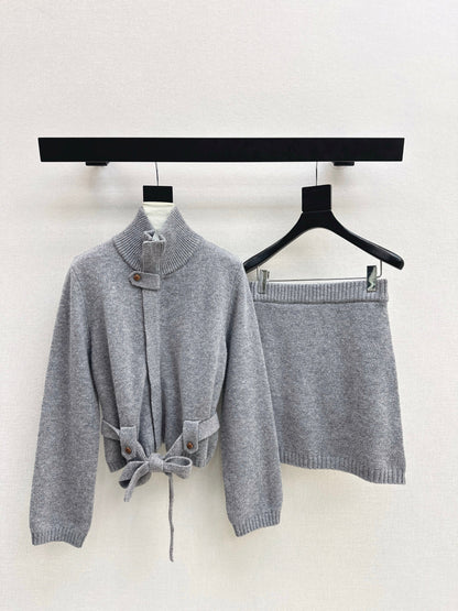 Loro NEW Zippered cardigan skirt set