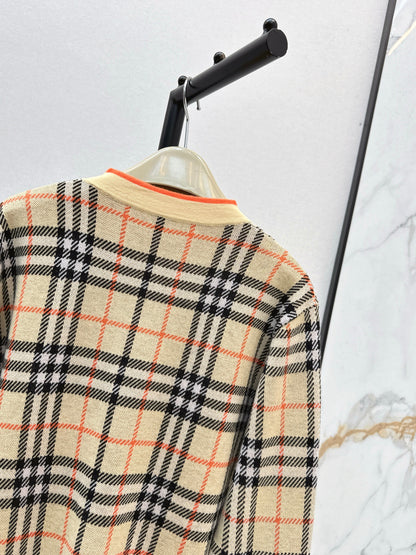 Bur NEW Knitted cardigan
