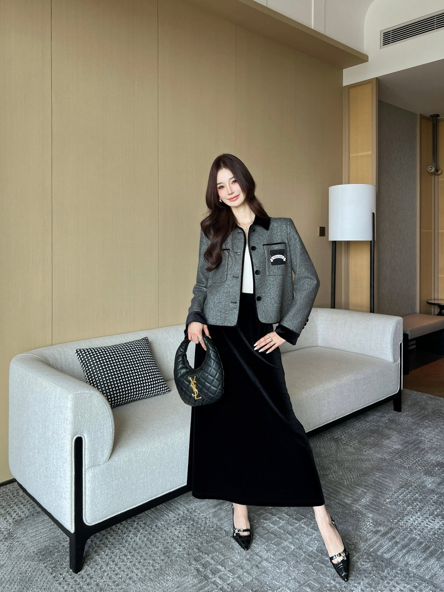 Herm NEW contract velvet jacket