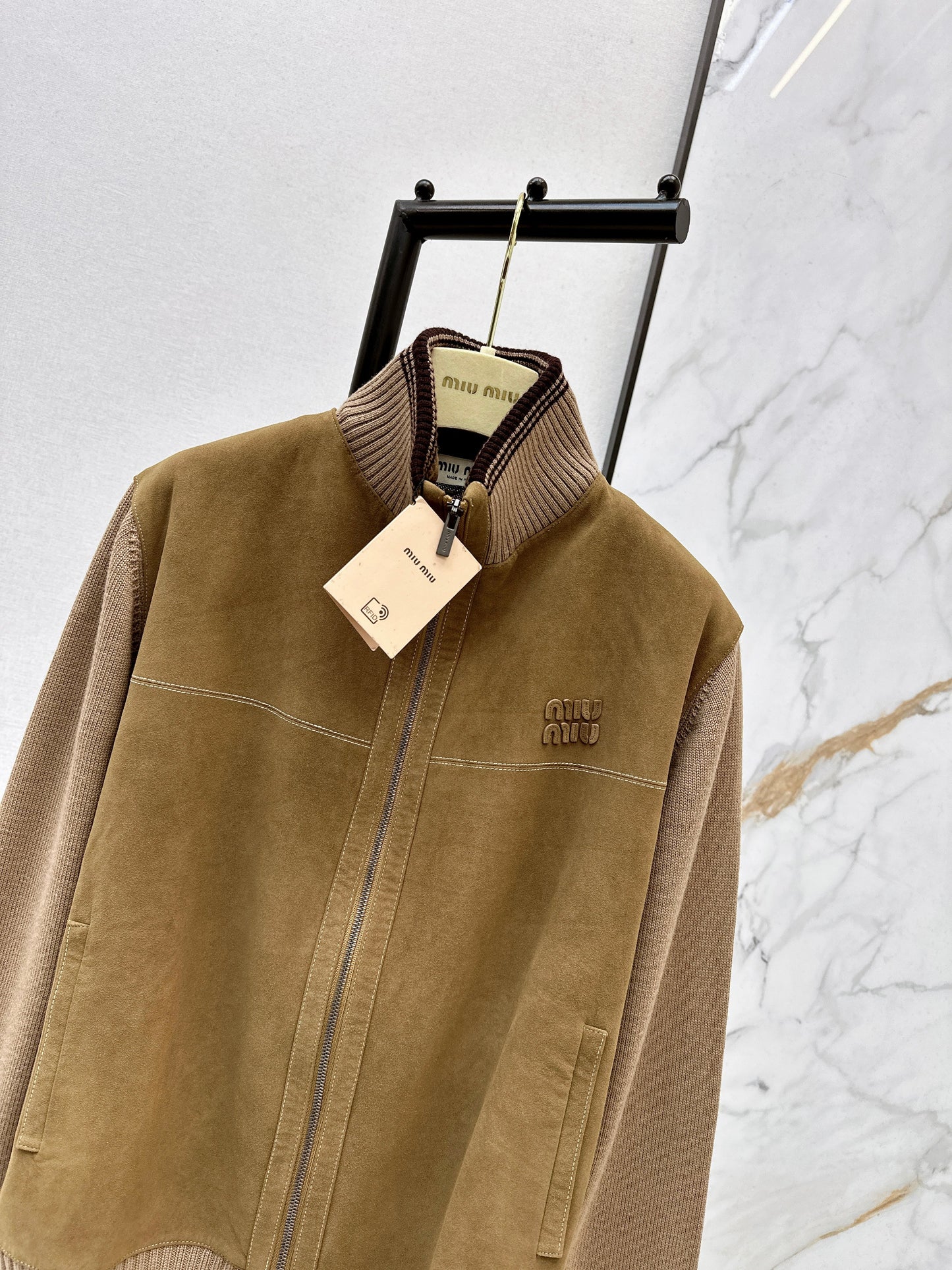 Miu NEW  wool contact sheepskin zipper cardigan