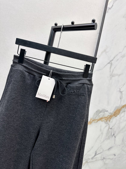 Max NEW casual pants