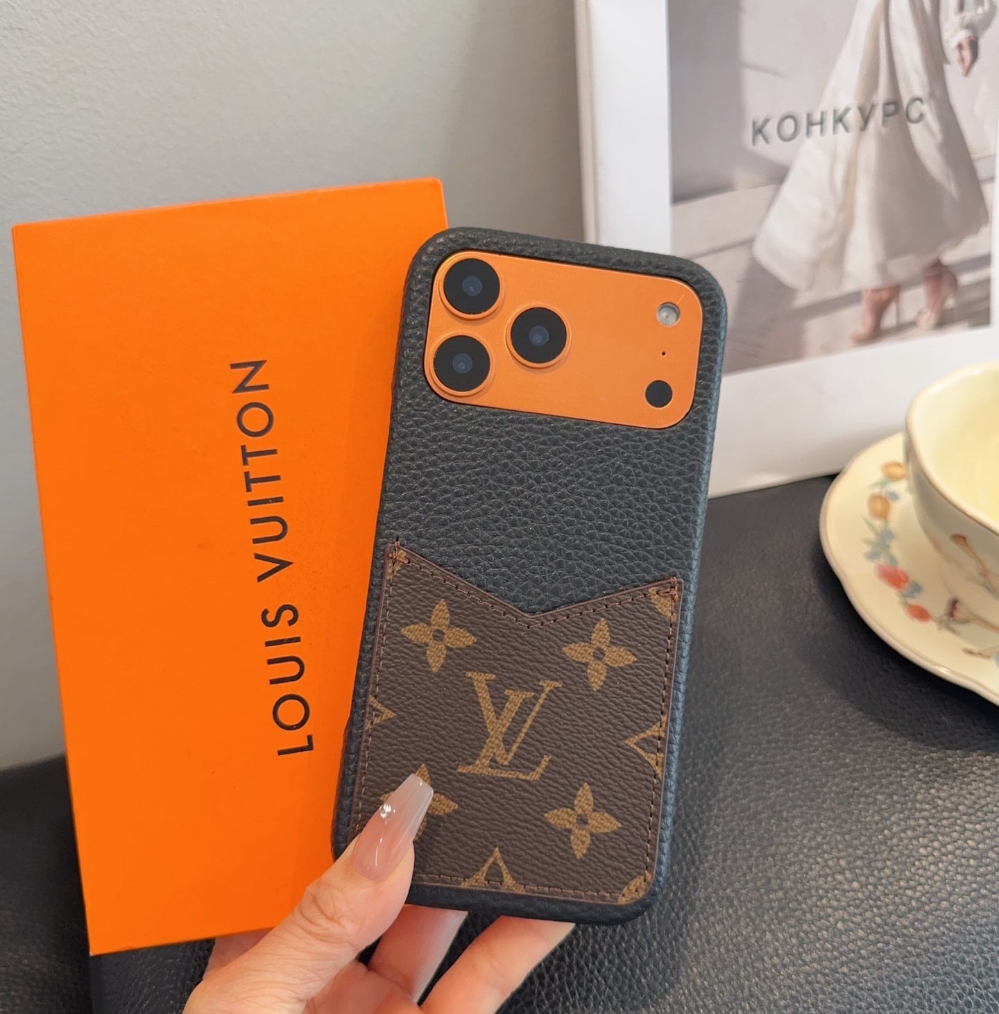 Louis New mobile phone