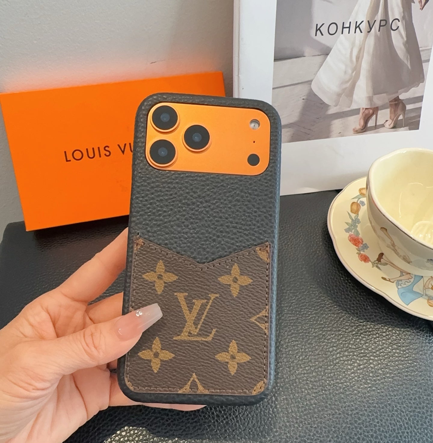 Louis New mobile phone