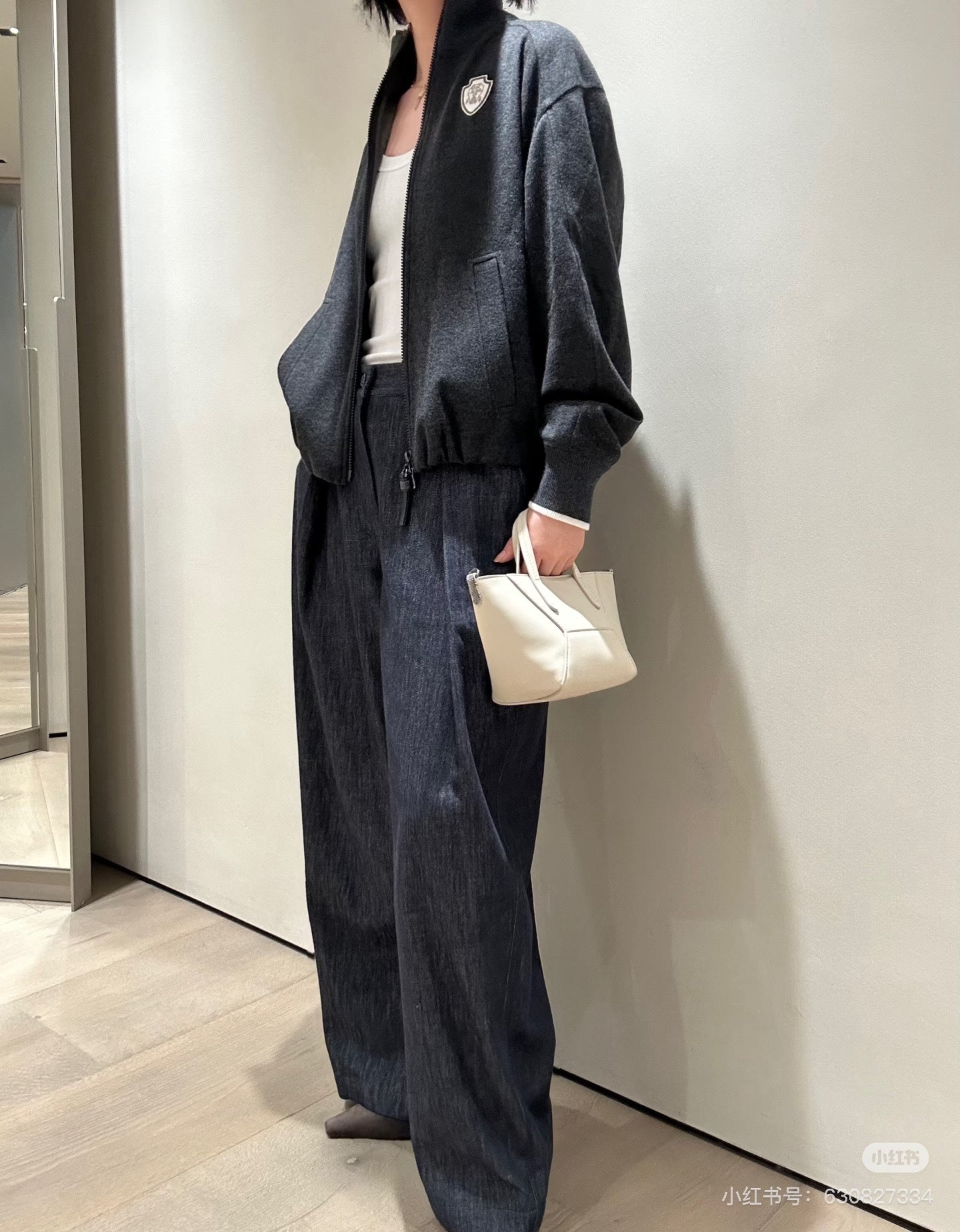 Brun NEW Casual pants