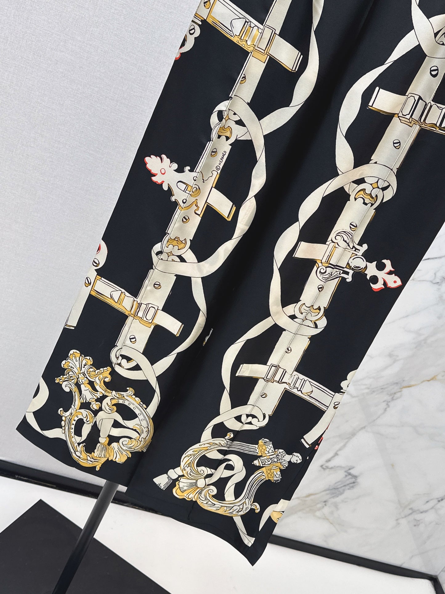 Herm NEW printed silk wide-leg trousers