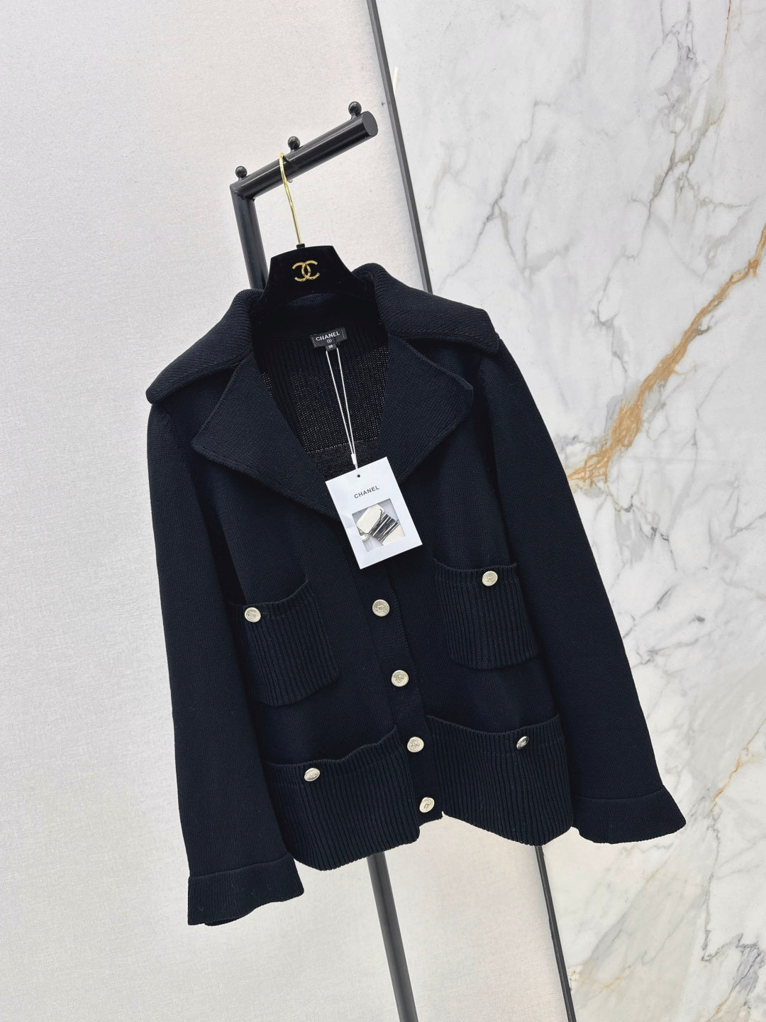 Chan NEW Knitted cardigan