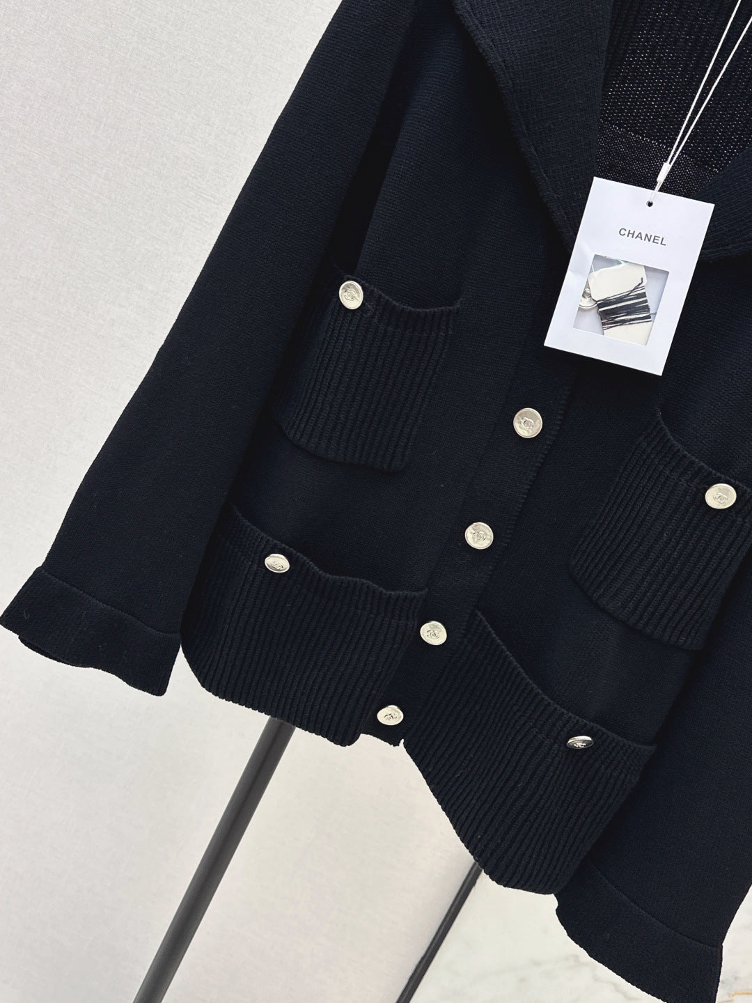 Chan NEW Knitted cardigan