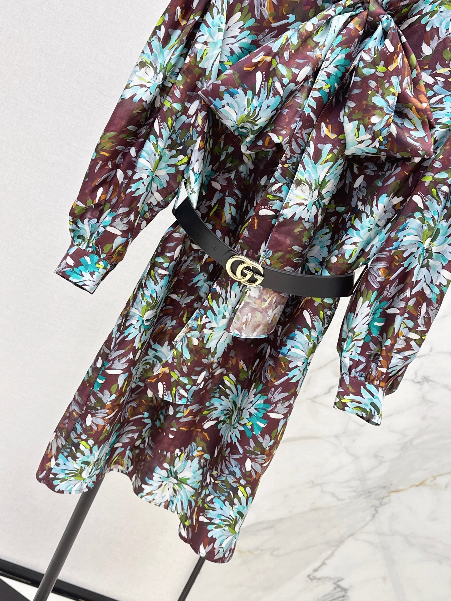 Guc NEW 3d floral print dress