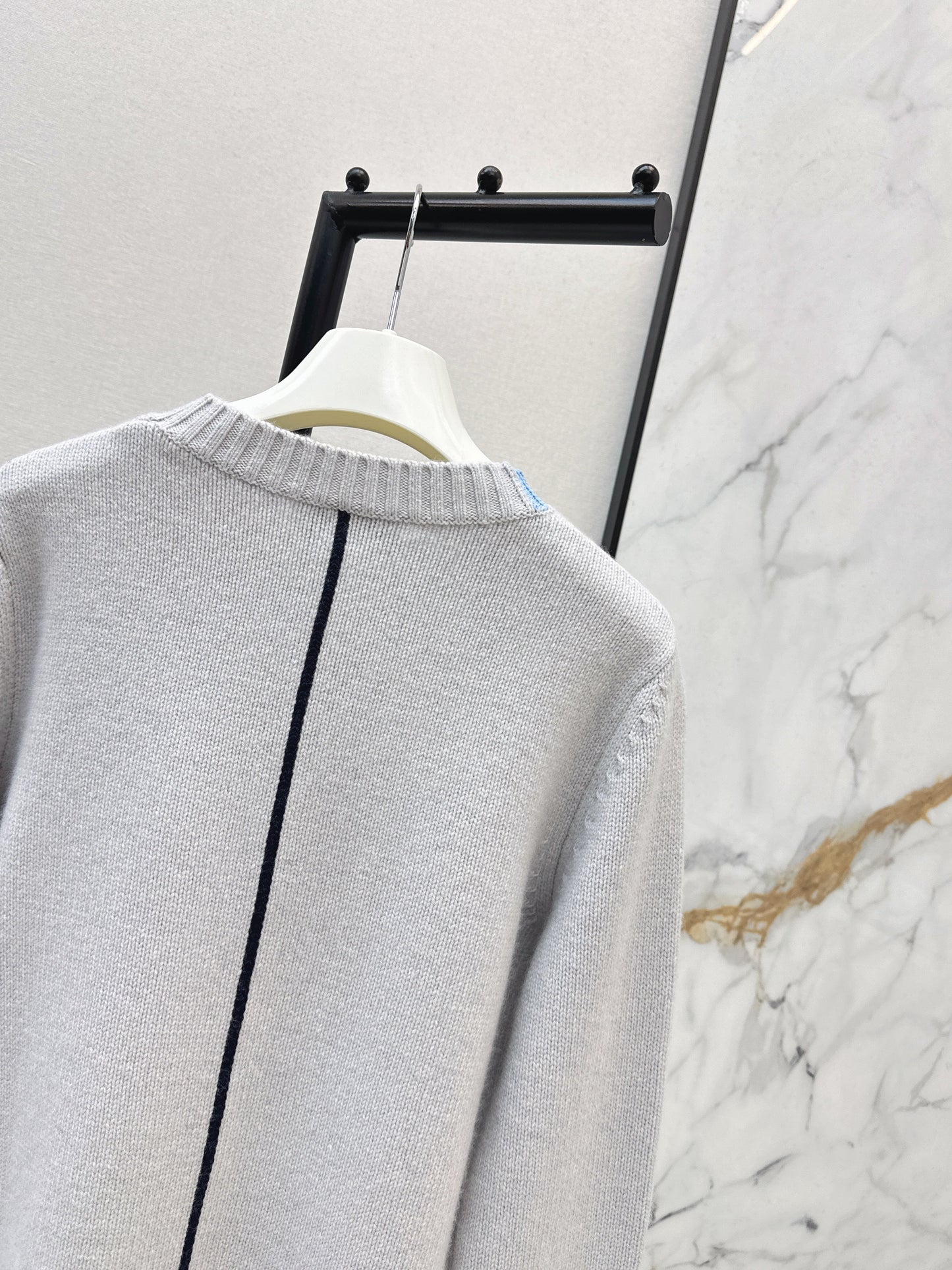 Loe NEW cashmere sweater