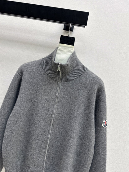 Monc NEW Zippered cardigan jacket