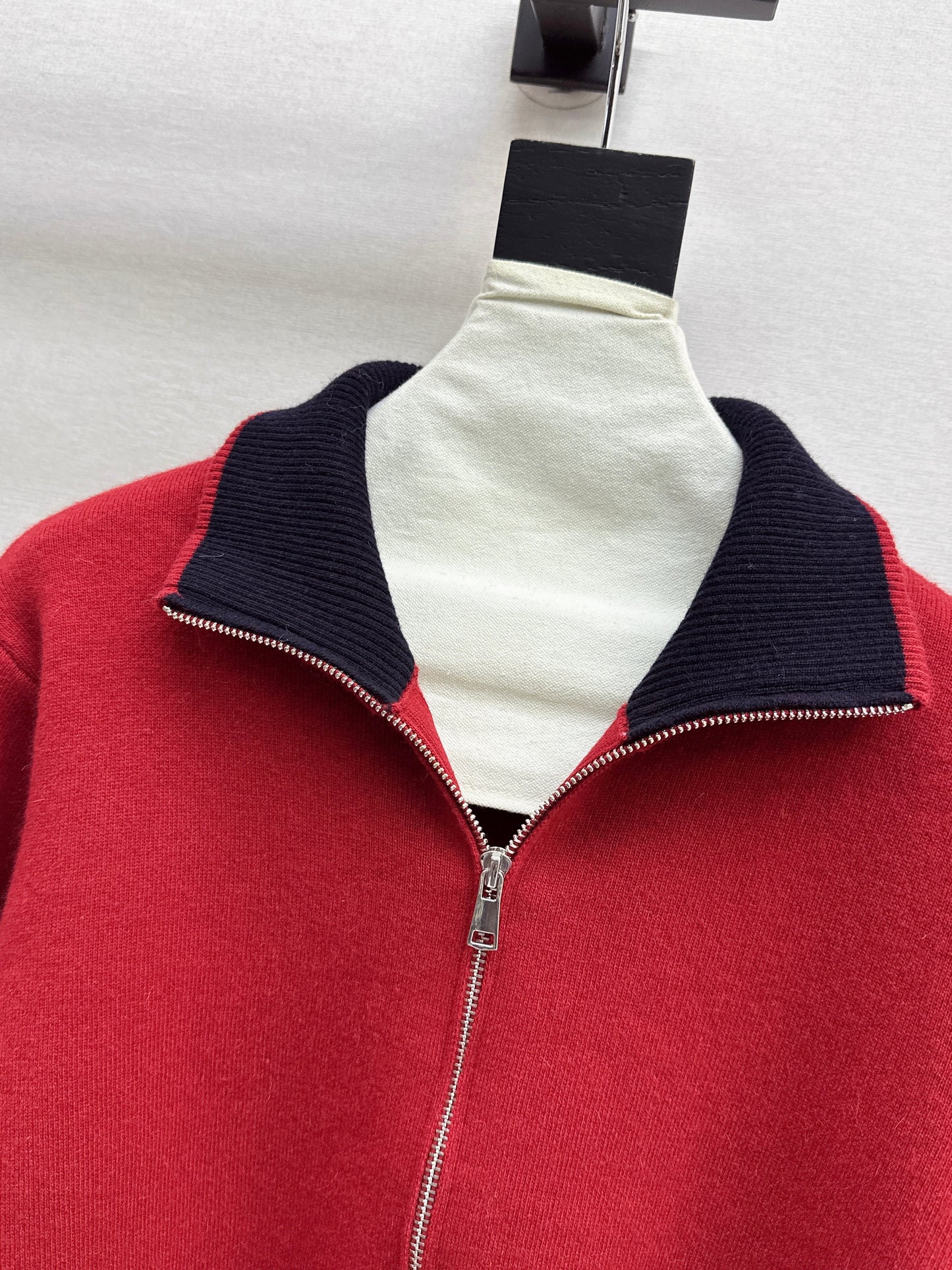 Monc NEW Zippered cardigan jacket