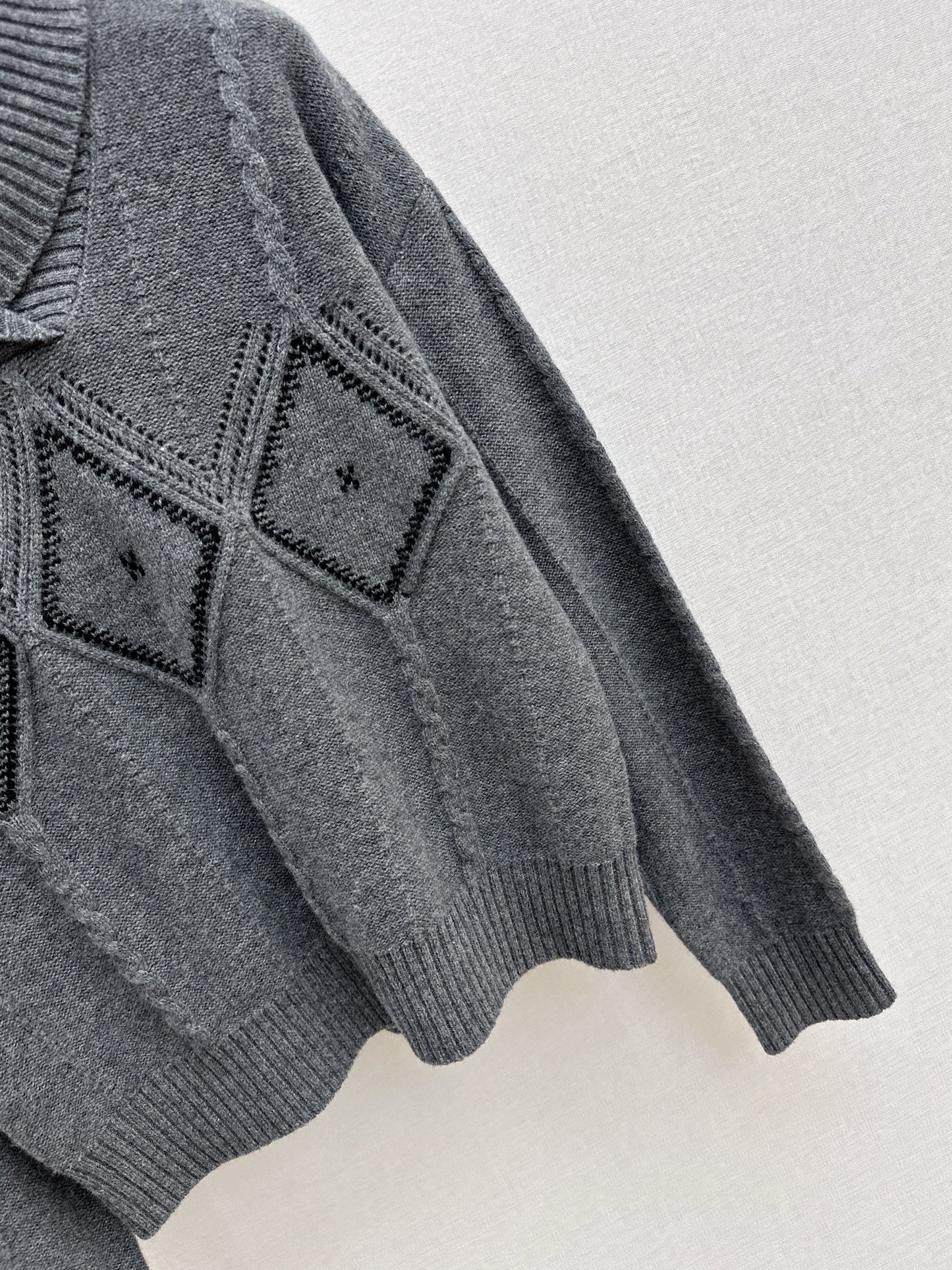 Ral NEW Knitted sweater