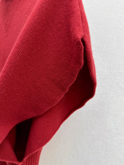 Brun NEW sleeveless sweater with belted