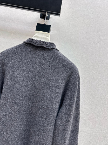 Es NEW Knitted cardigan