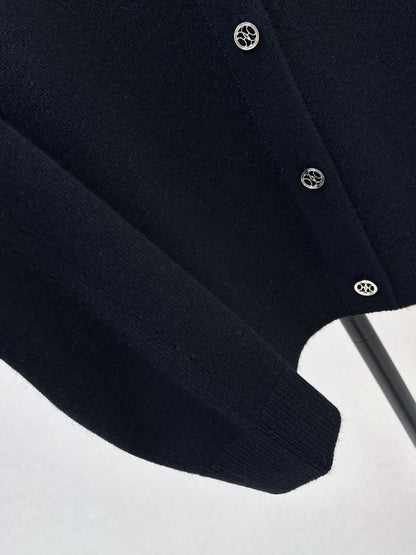 Herm NEW Knitted cardigan jacket