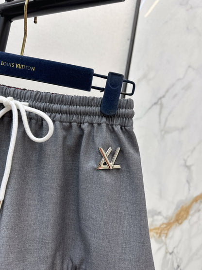 Louis NEW contract skirts