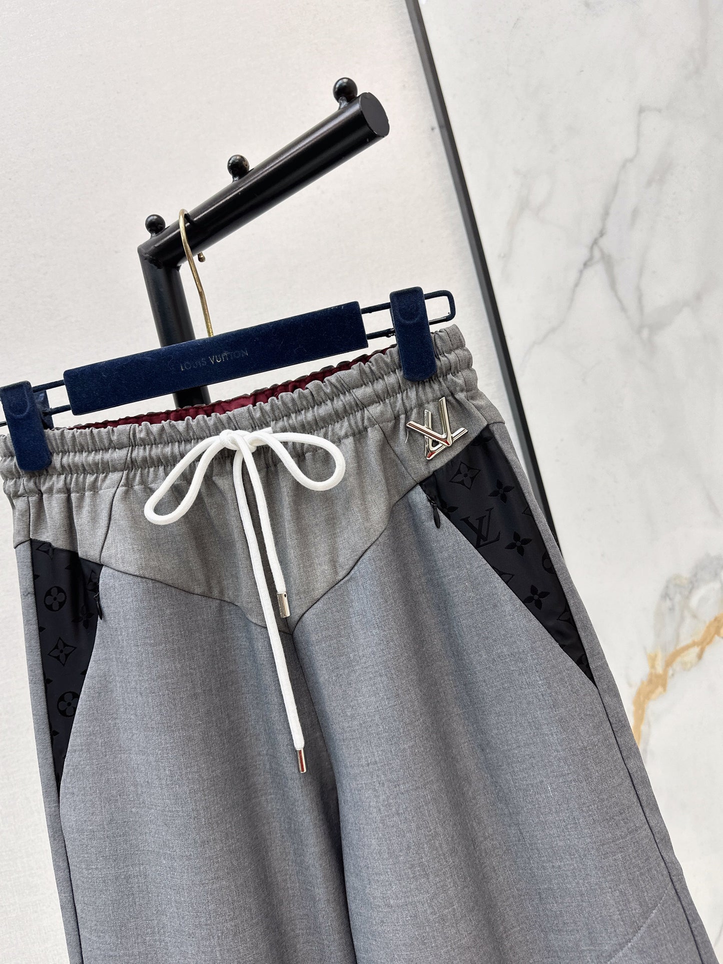 Louis NEW contract pants