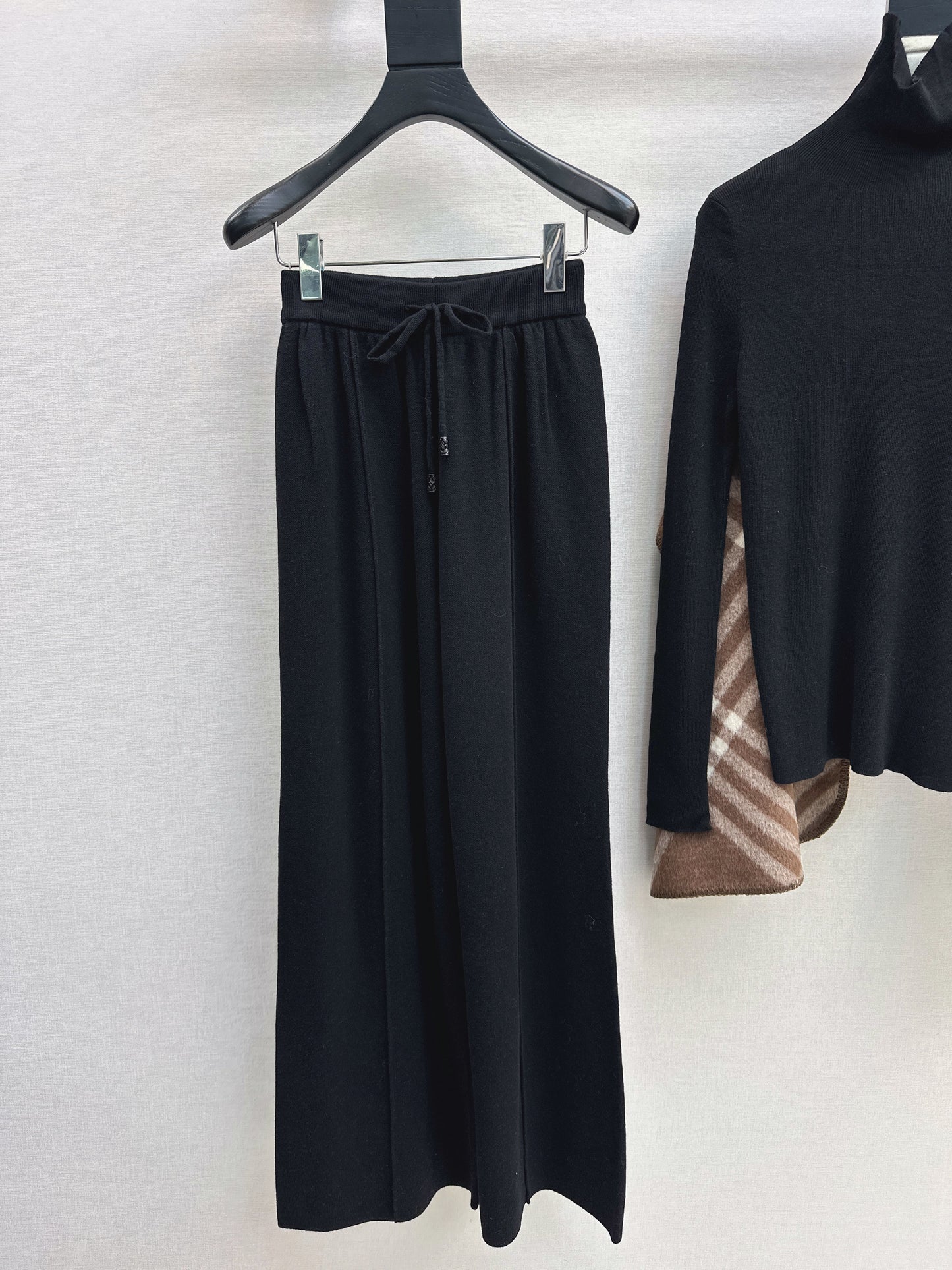 Brun NEW Knitted suit