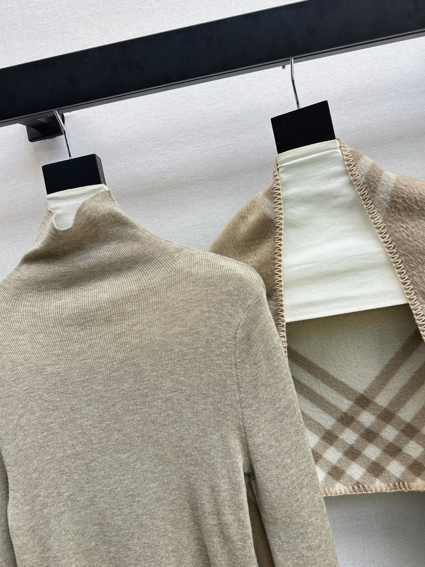 Brun NEW Knitted suit