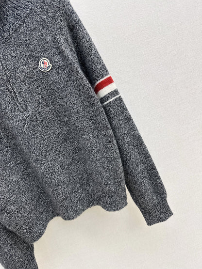 Monc NEW zip-up sweater