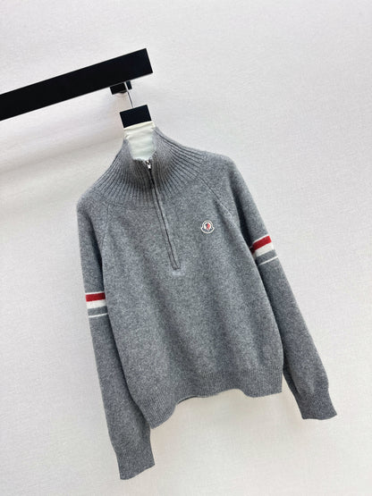 Monc NEW zip-up sweater