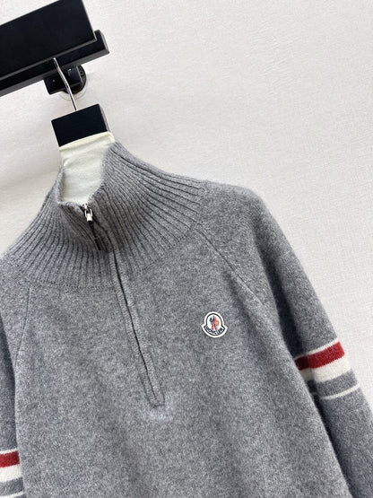 Monc NEW zip-up sweater
