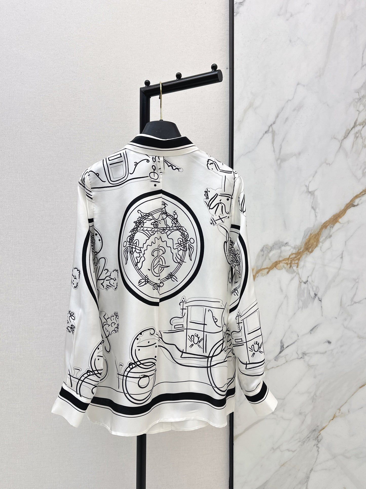 Herm NEW printed shirt