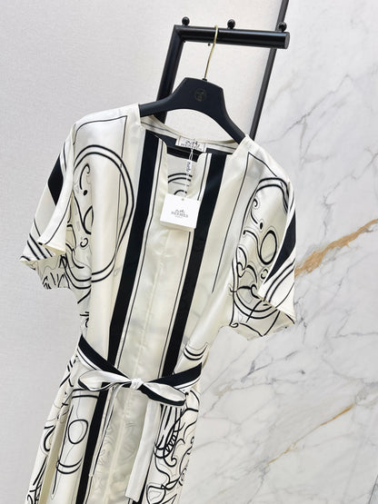 Herm NEW printed dress