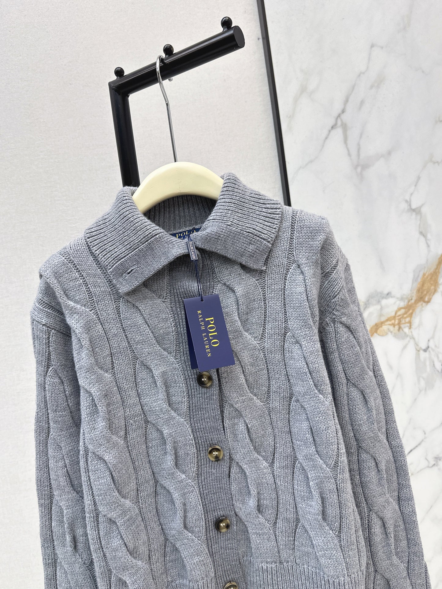 Ral NEW Knitted cardigan