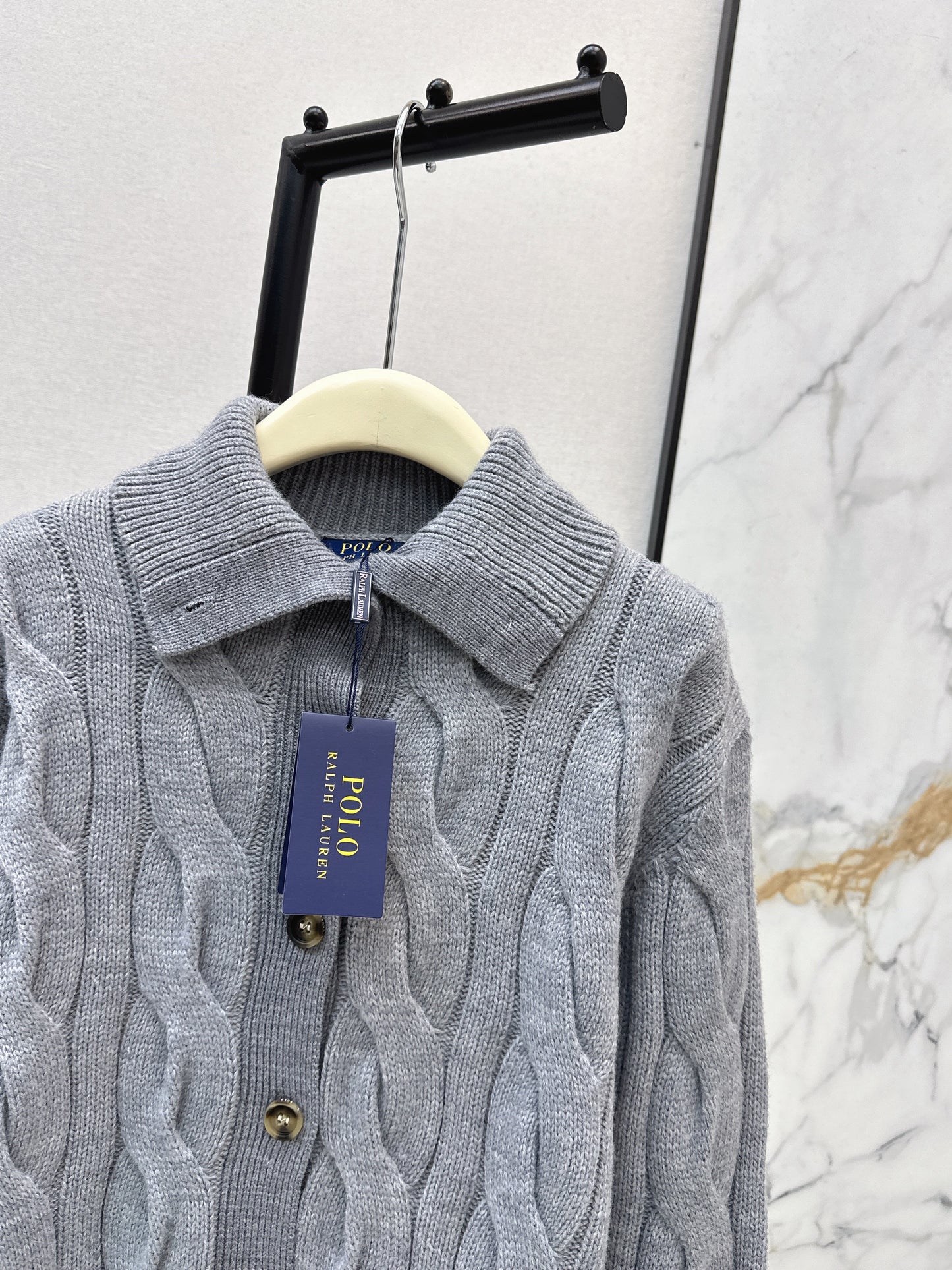 Ral NEW Knitted cardigan