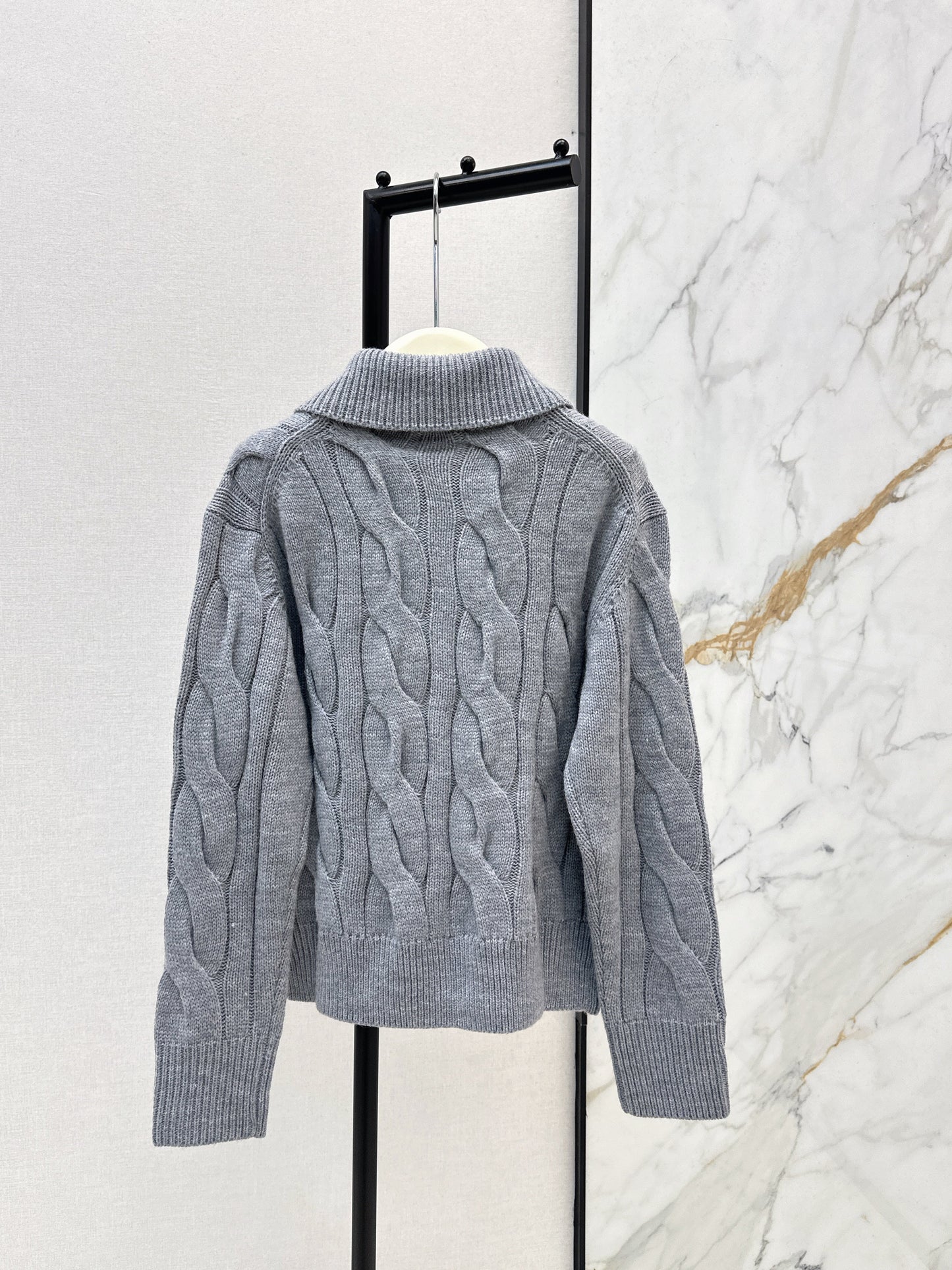 Ral NEW Knitted cardigan