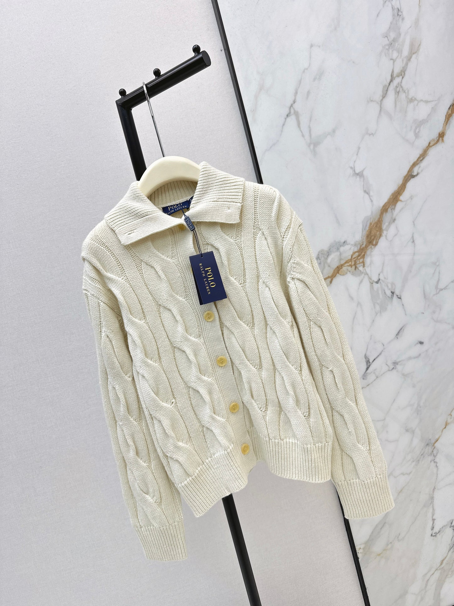 Ral NEW Knitted cardigan