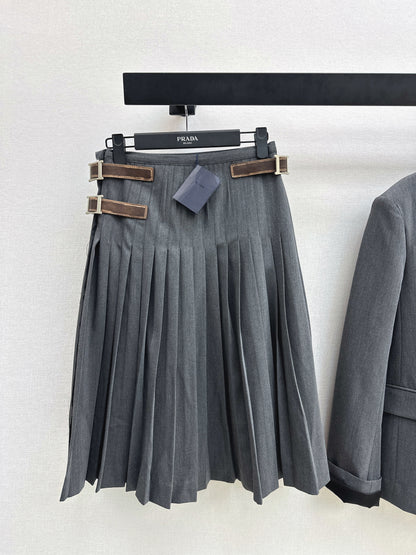 Pra NEW pleated skirts