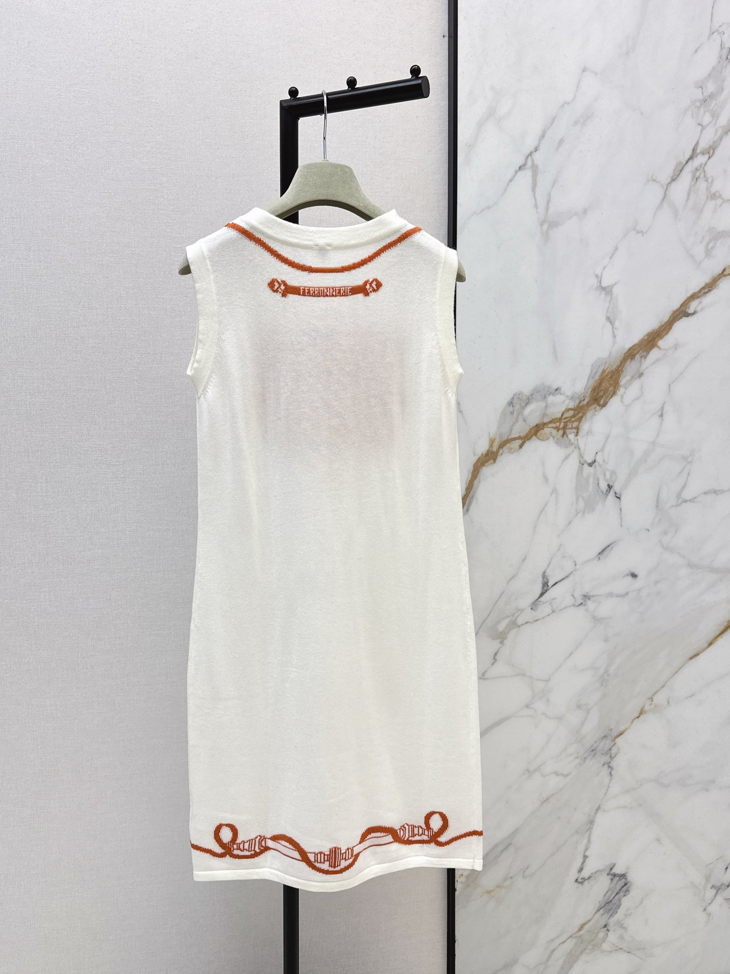 Herm NEW jacquard sleeveless dress