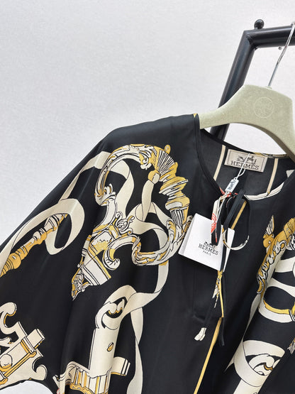 Herm NEW batwing sleeve print dress