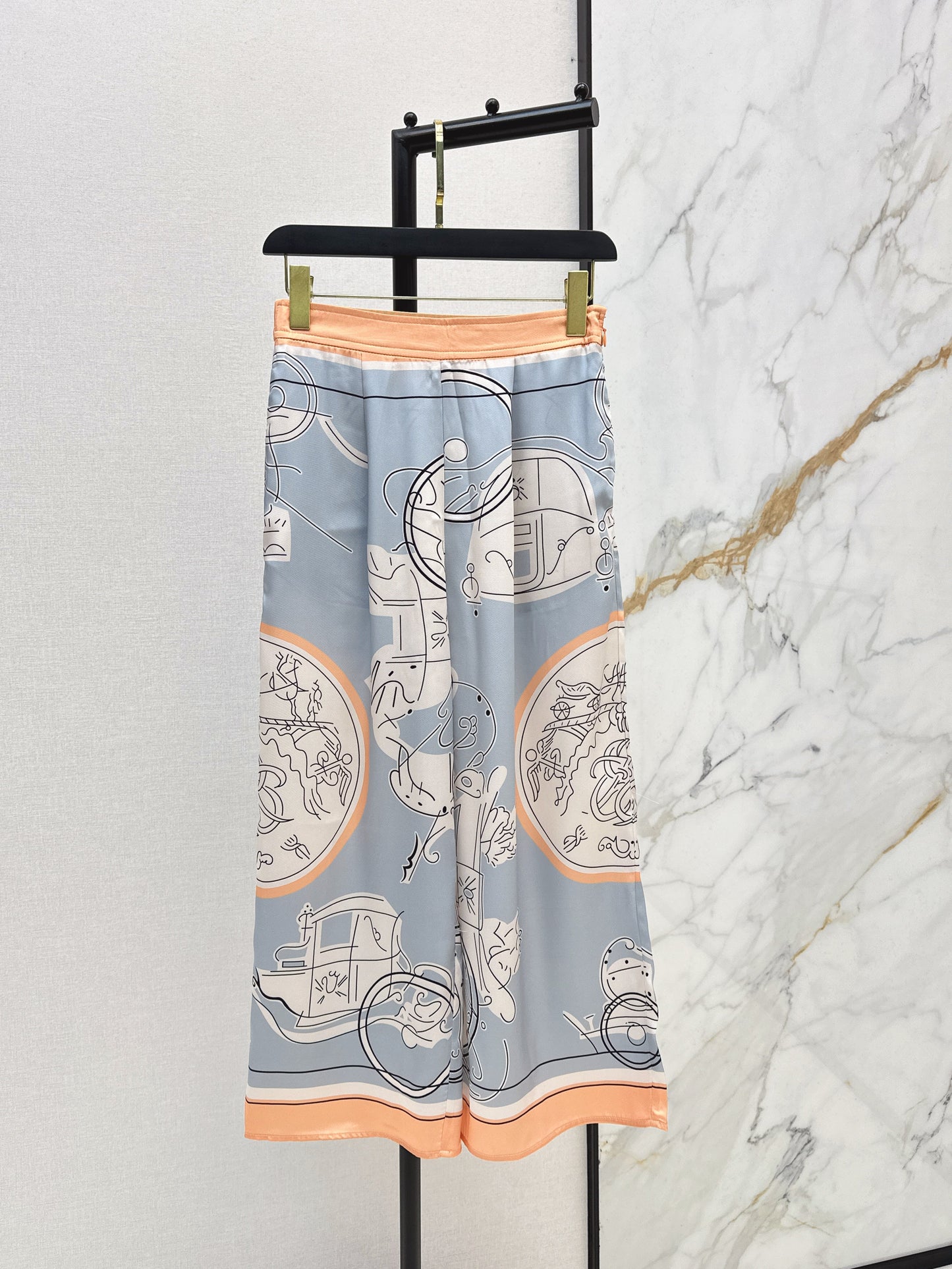 Herm NEW print straight pants