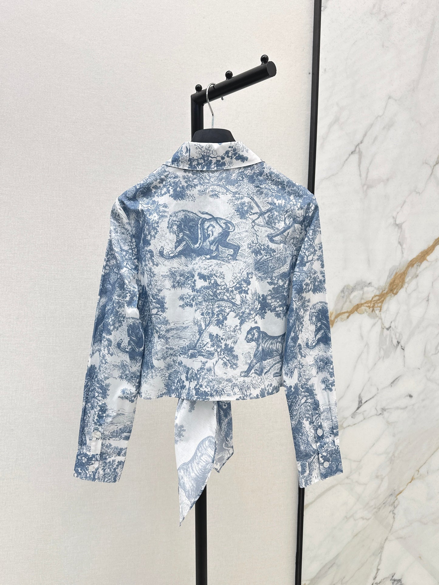 CD NEW cropped tie-front shirt