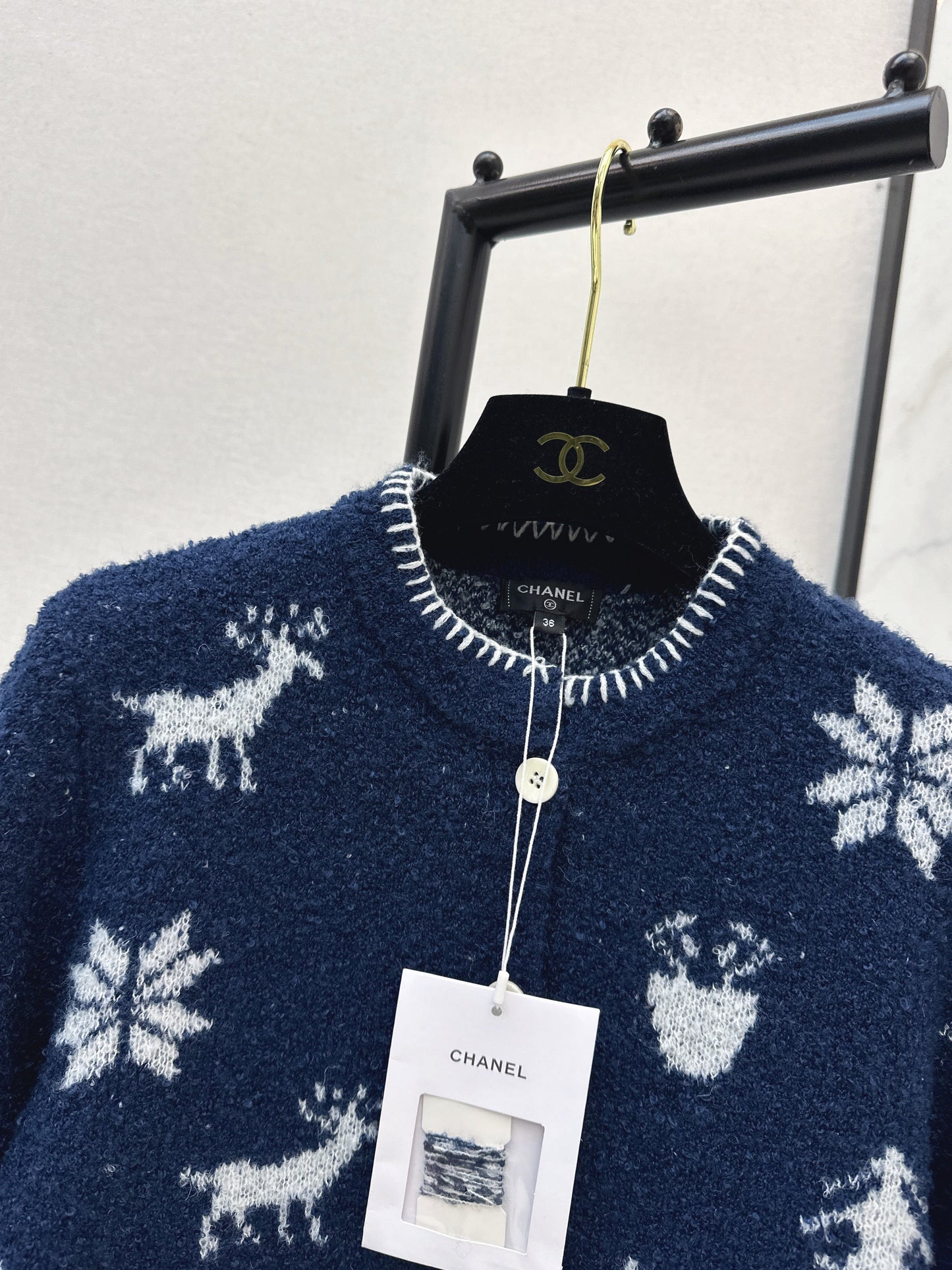 Chan NEW Knitted cardigan