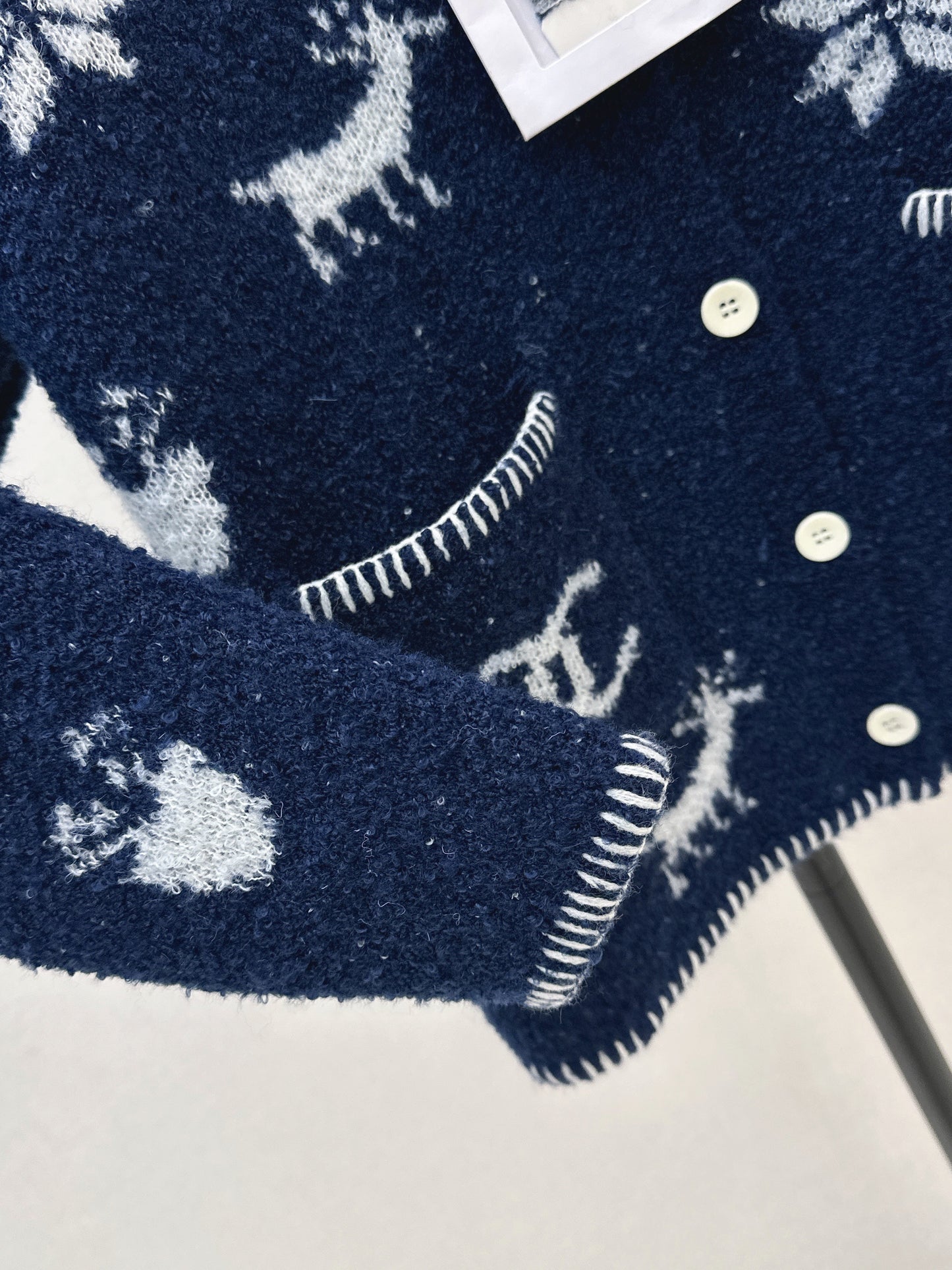 Chan NEW Knitted cardigan