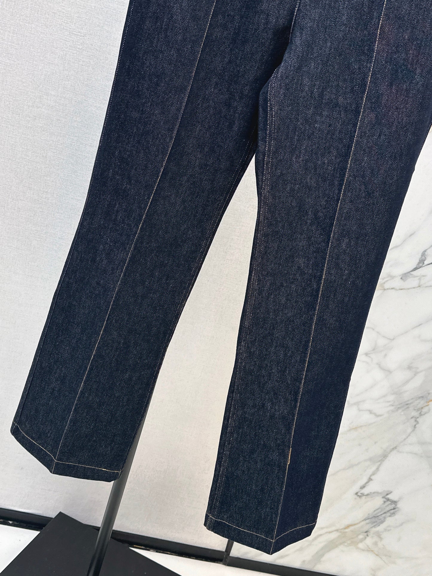 Louis NEW straight-leg jeans